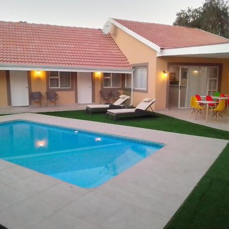 Benoni N12 Hotel Exterior photo